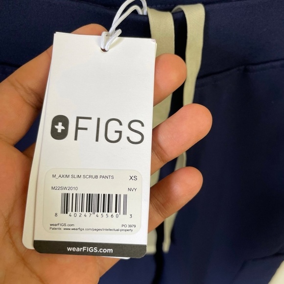 Figs Slim Axim Cargo Scrub Pants - Picture 9 of 12